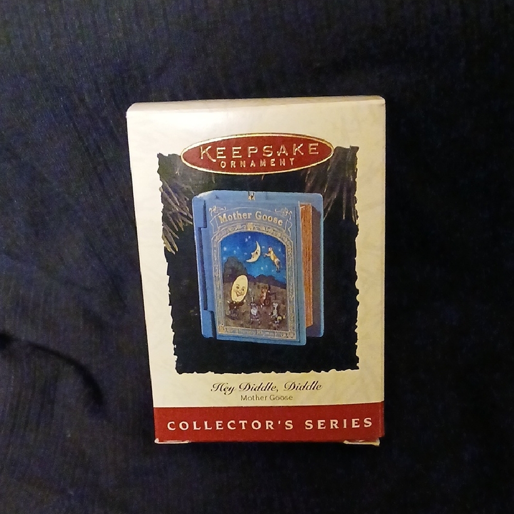 Hallmark Keepsake Ornament - Blue and White - Picture 1 of 4